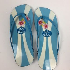Wild Wahine Painted Wooden Sandals size 6